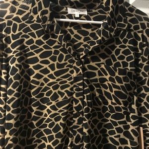 Beautiful see trough top. New with tag!